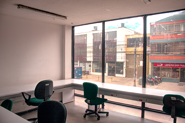 Bodega Montevideo2 zona de trabajo1